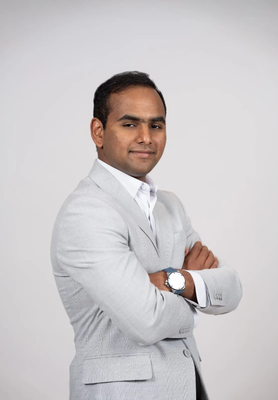 Portrait of Jithu Sajeevan, Licensed Real Estate Advisor